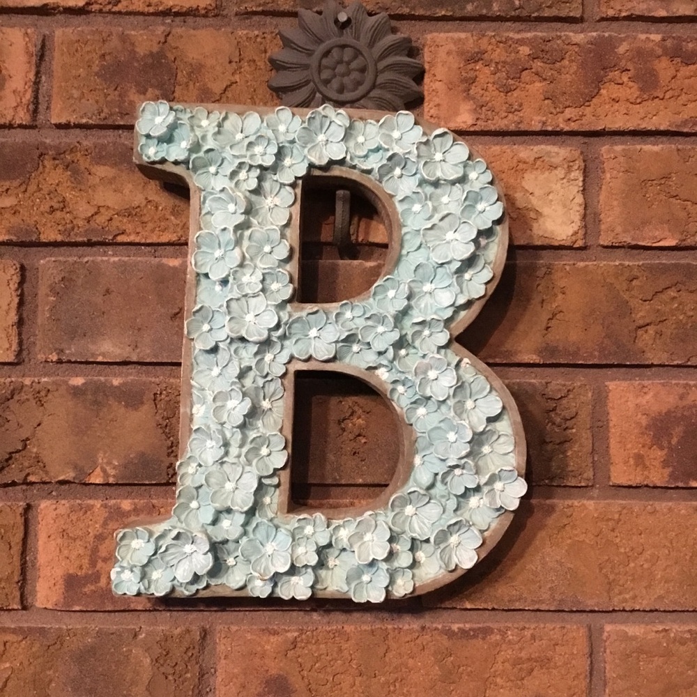 Resin Floral letter B 10.5 inches tall 8.5 inches wide tabletop or hung